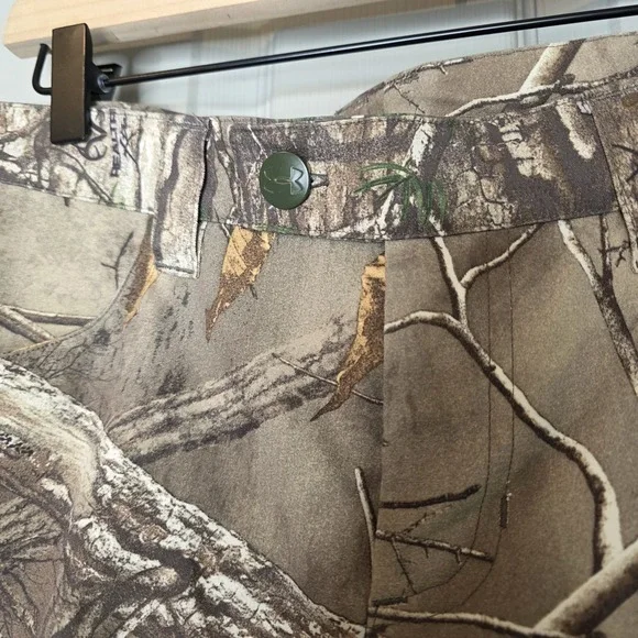 UNDER ARMOUR Women's All Season Gear REALTREE Hunting Pant Scent Control Size 10 - Picture 6 of 10